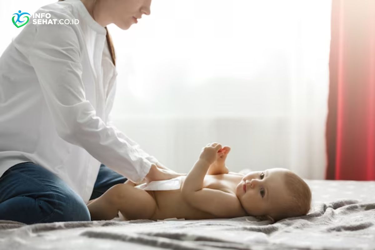 8 Cara Mengatasi Diare pada Bayi, Tanpa Obat Kimia